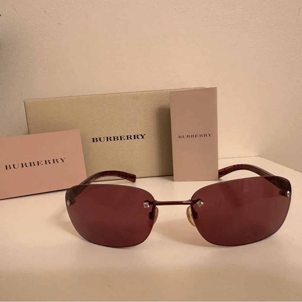 Burberry Women's Sunglasses - Picture 1 of 7